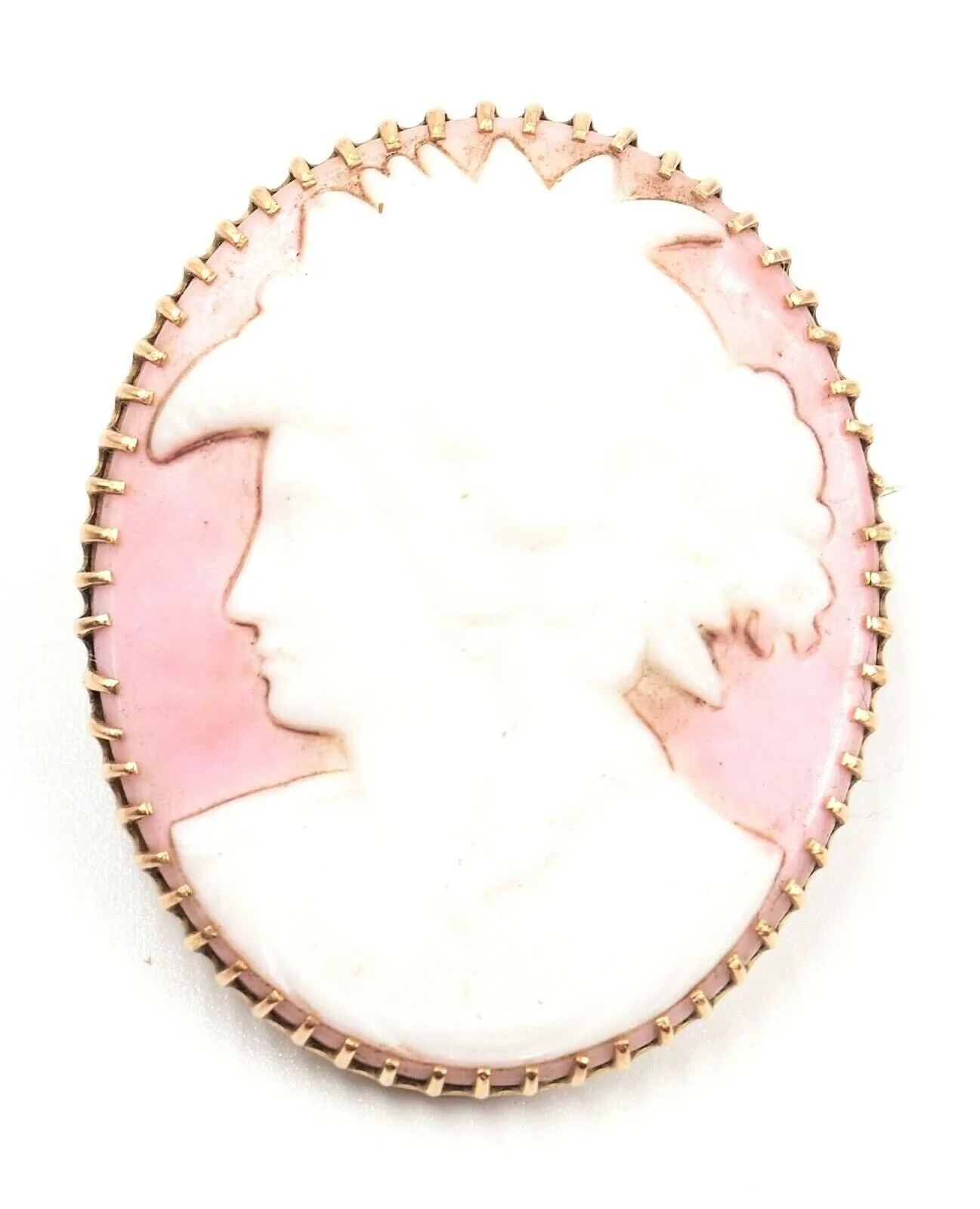 9ct Yellow Gold Pink & White Agate Cameo Brooch