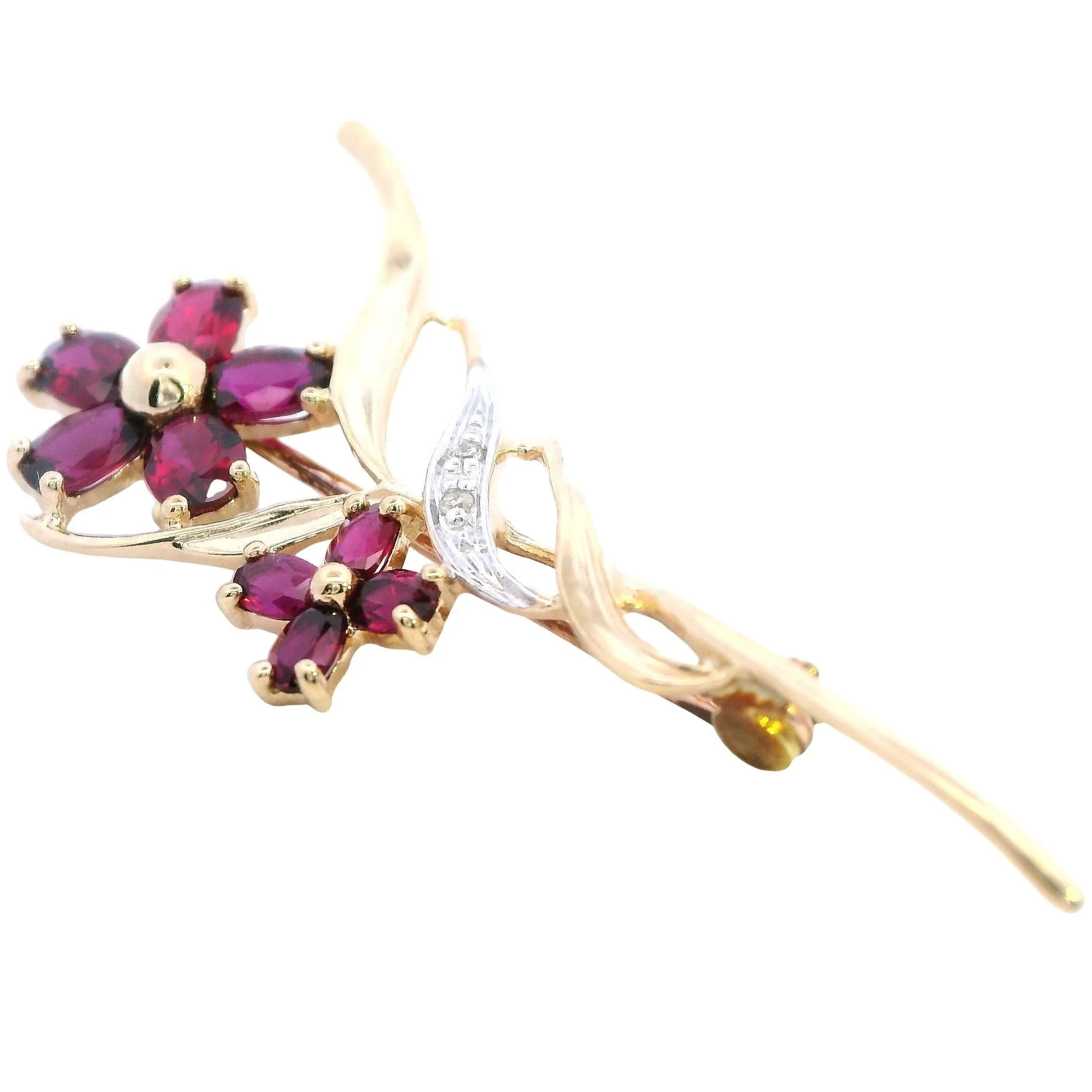 Elegant 9ct Yellow Gold Brooch with Synthetic Ruby & Diamonds Sustainable Luxury