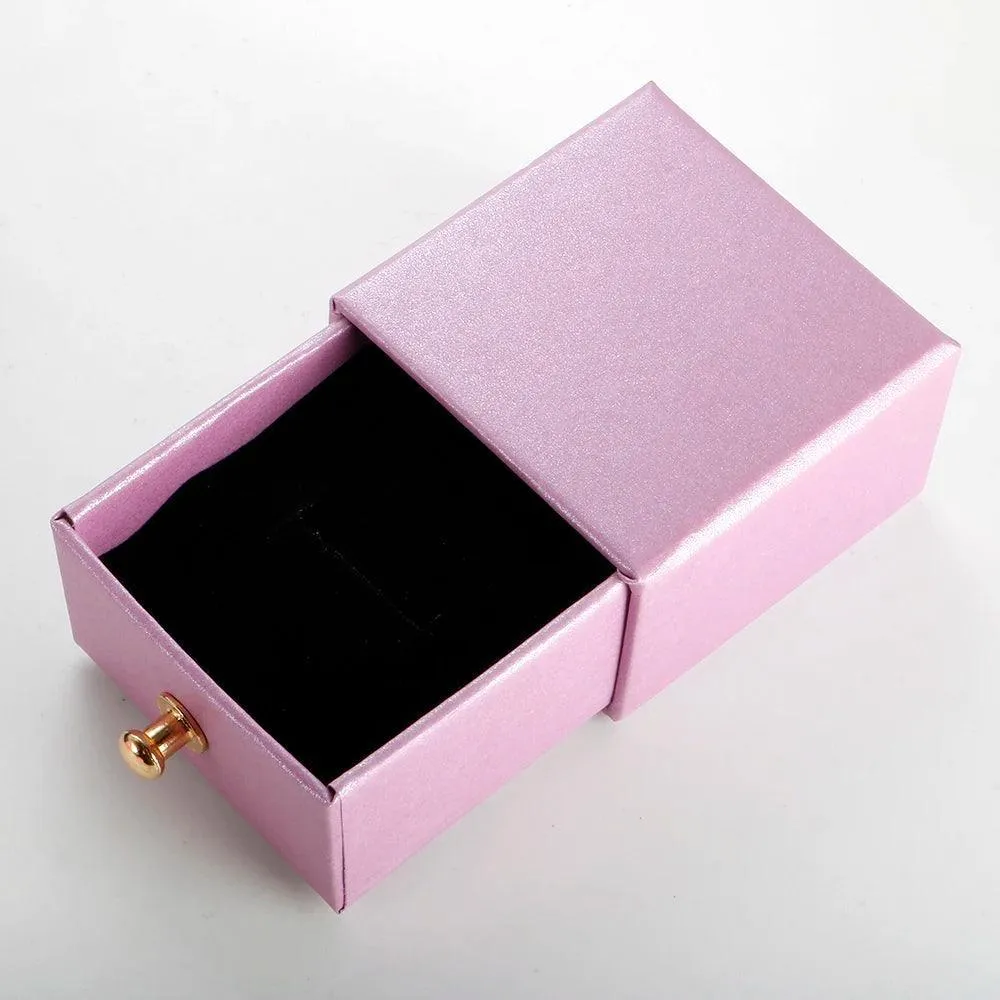 Elegant Velvet Jewelry Gift Box: Luxurious Storage Solution for Accessories