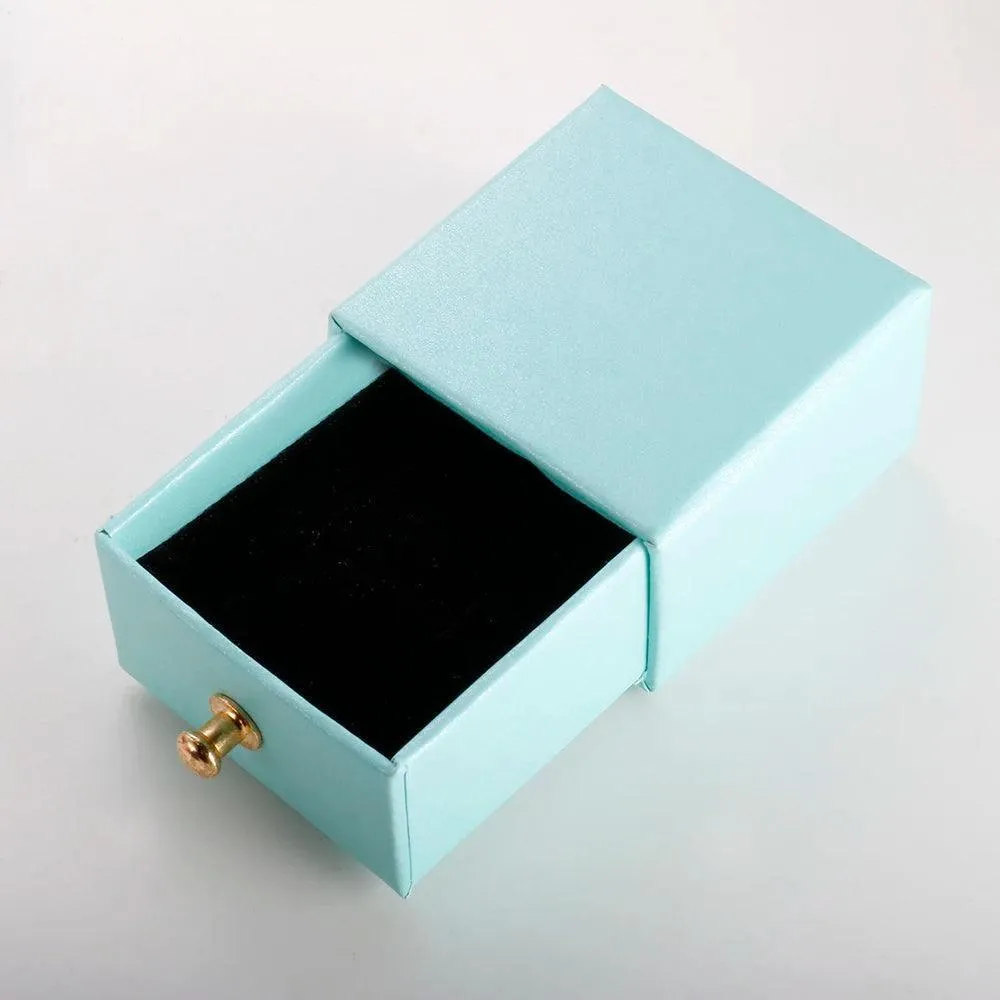 Elegant Velvet Jewelry Gift Box: Luxurious Storage Solution for Accessories