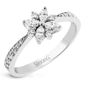 Flower Fashion Ring in 18k Gold with Diamonds