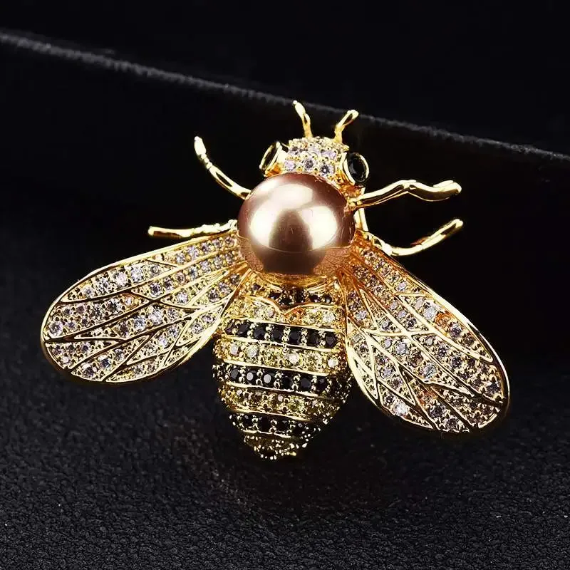 Little Bee Insect Brooch for Women Men Yellow Crystal Zircon Alloy Lapel Pins Suit Shirt Corsage Party Banquet  Vinatge Jewelry