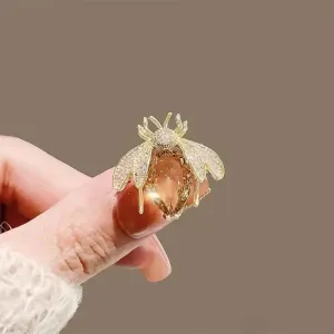 Little Bee Insect Brooch for Women Men Yellow Crystal Zircon Alloy Lapel Pins Suit Shirt Corsage Party Banquet  Vinatge Jewelry