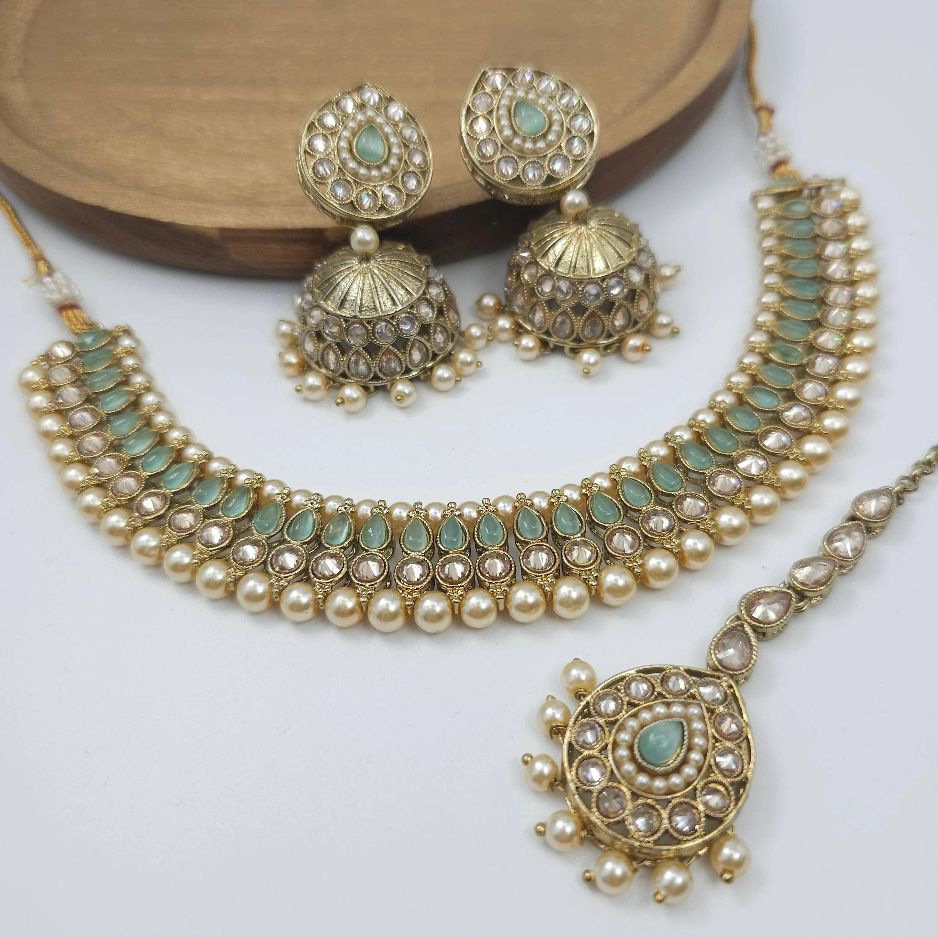 Mahi Necklace Set