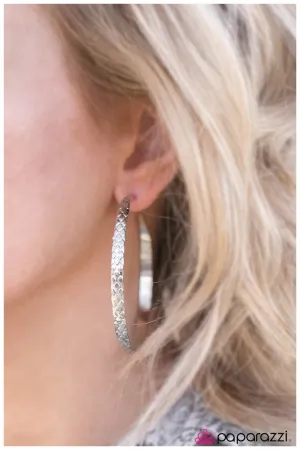 Paparazzi Earring ~ Give Me The Scoop - Silver