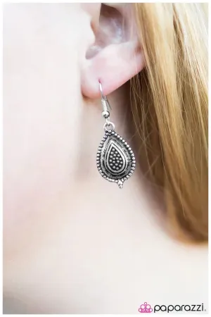 Paparazzi Earring ~ Natively Native - Silver