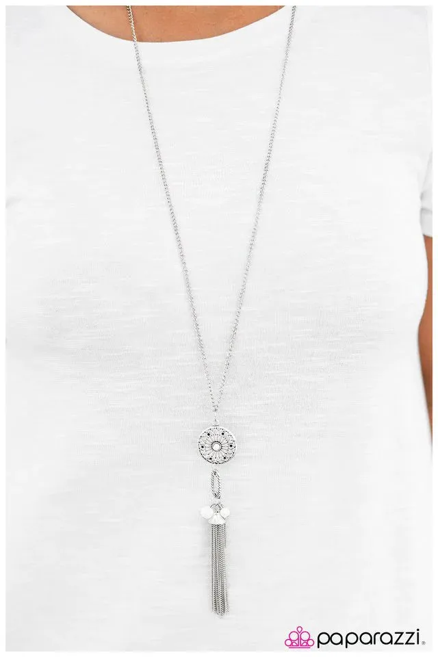 Paparazzi Necklace ~ Gypsy Daydream - White