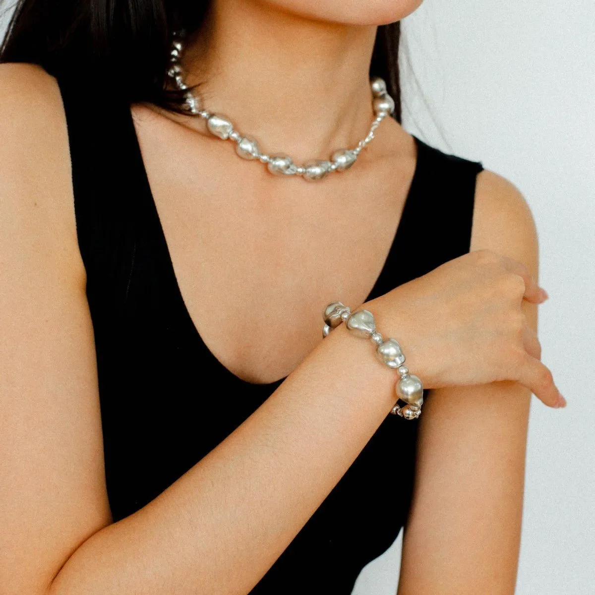 Stylish Baroque Pearl and Bead Beaded Necklace with OT Clasp