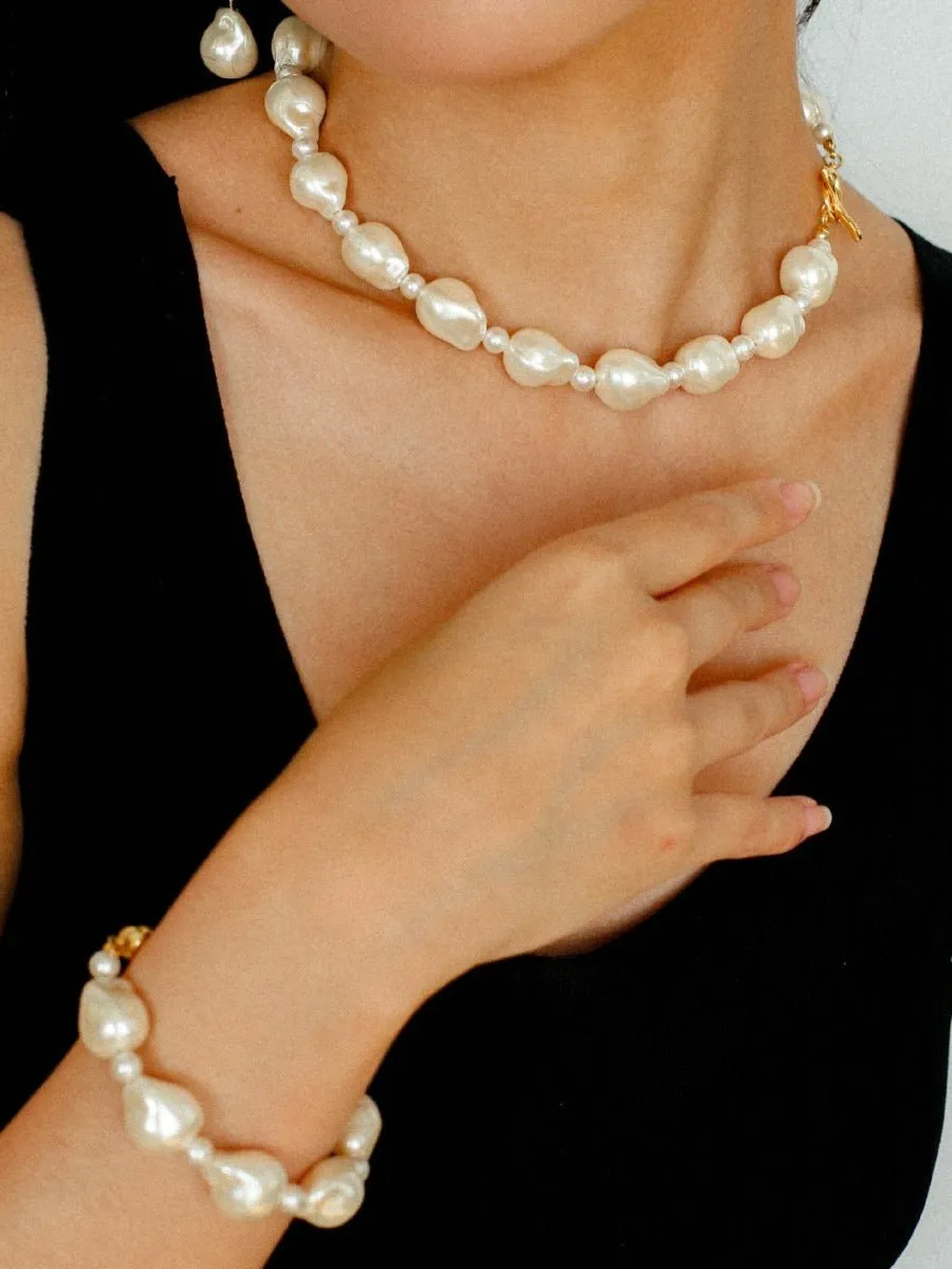 Stylish Baroque Pearl and Bead Beaded Necklace with OT Clasp