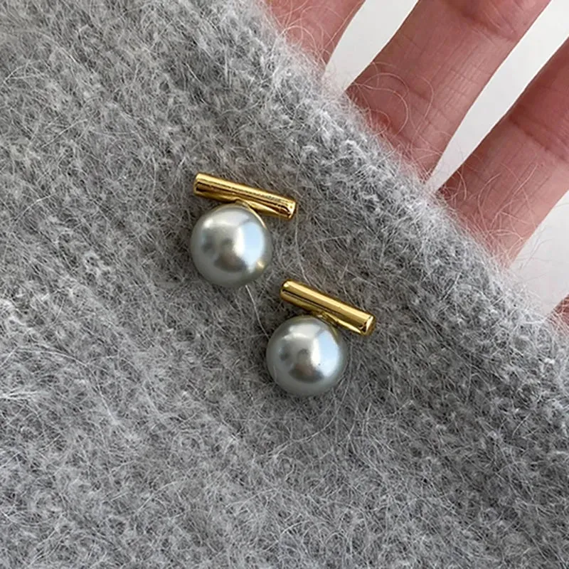 VAIGE Elegant Gold Pearl Stud Earrings